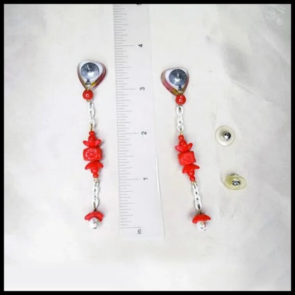 Red Long Dangle Earrings, Carved Lucite Roses Hearts , Recycled Vintage - Picture 2 of 8